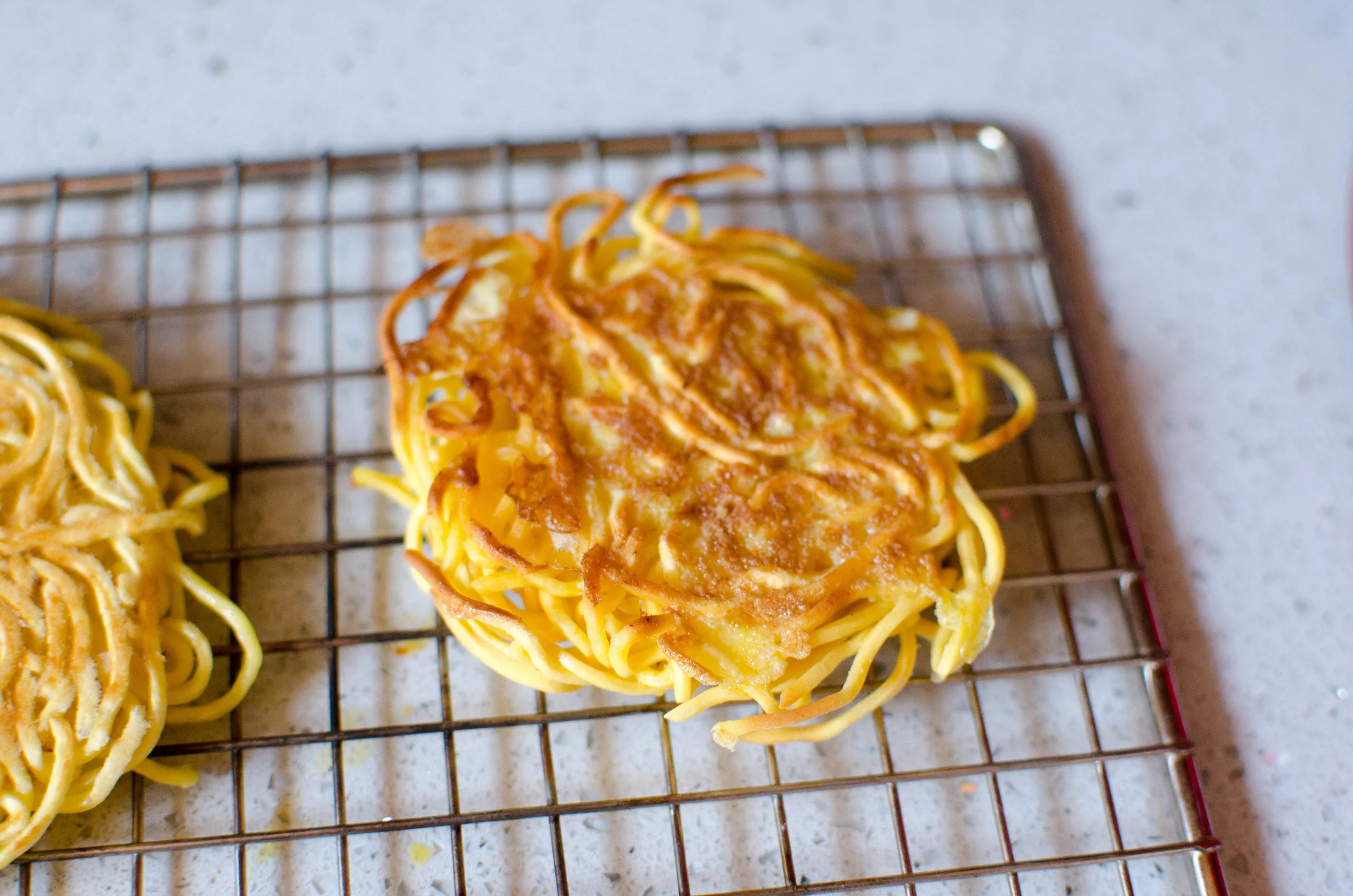   (1)&nbsp;Uncooked with Egg:&nbsp;  This was one of my least favorite. For uncooked ramen noodles, you have you use egg to act as a binder, otherwise you end up with ramen chips. It had a raw doughy flavor. The egg was good, but just not what you wa