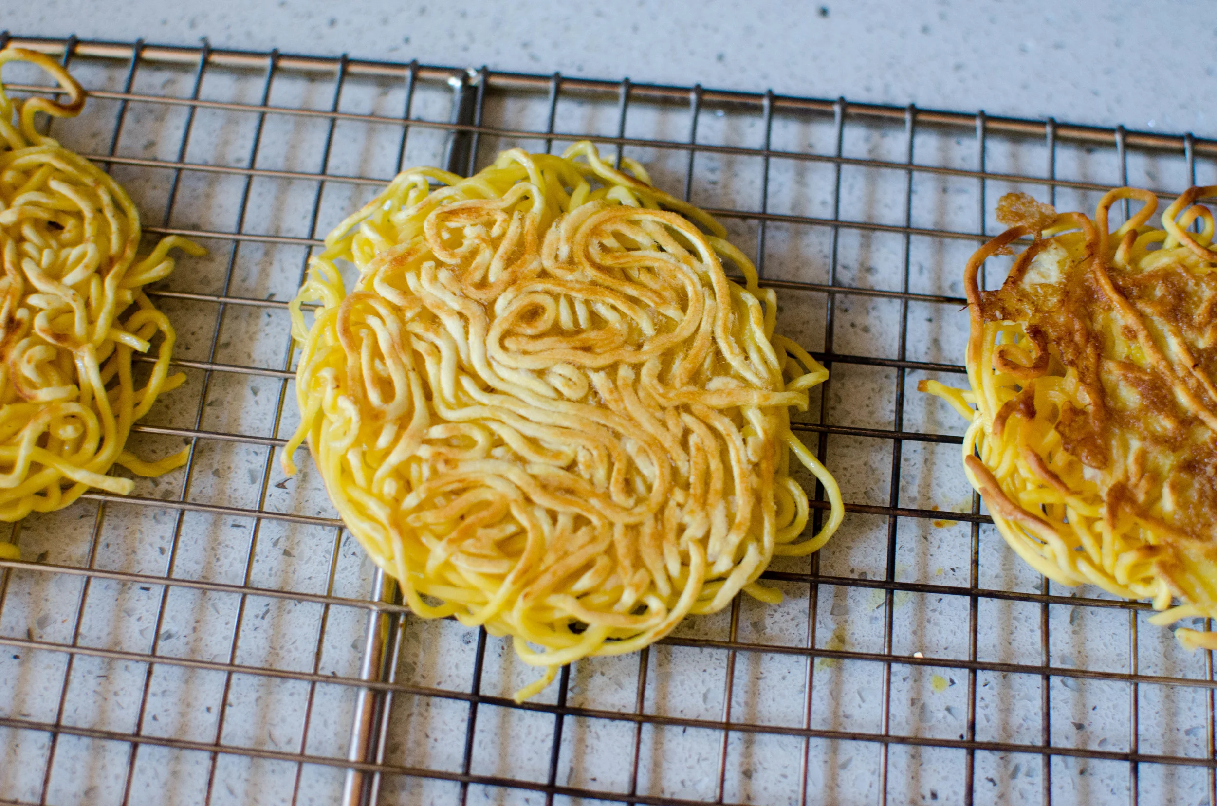   (2) Blanched Noodles w/out Egg:&nbsp;  This was one of my favorite, and very close to the Original Ramen Burger. By blanching the noodles, you start to gelatinize the starches and cook out the raw flour flavors. These noodles were taken out a littl